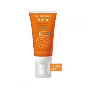 AVENE CLEANANCE SOLAR SPF...
